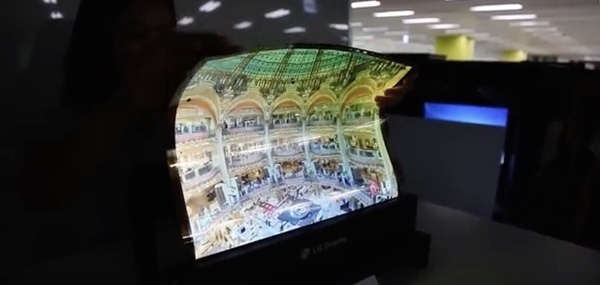 LG presena panel OLED enrollable de 18 pulgadas.